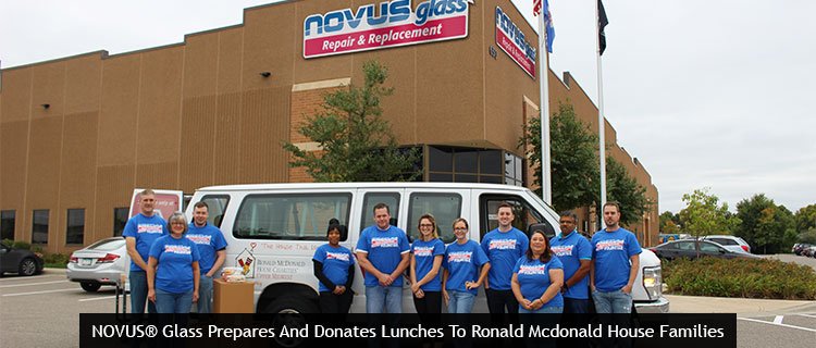 NOVUS® GLASS PREPARES AND DONATES LUNCHES TO RONALD MCDONALD HOUSE FAMILIES
